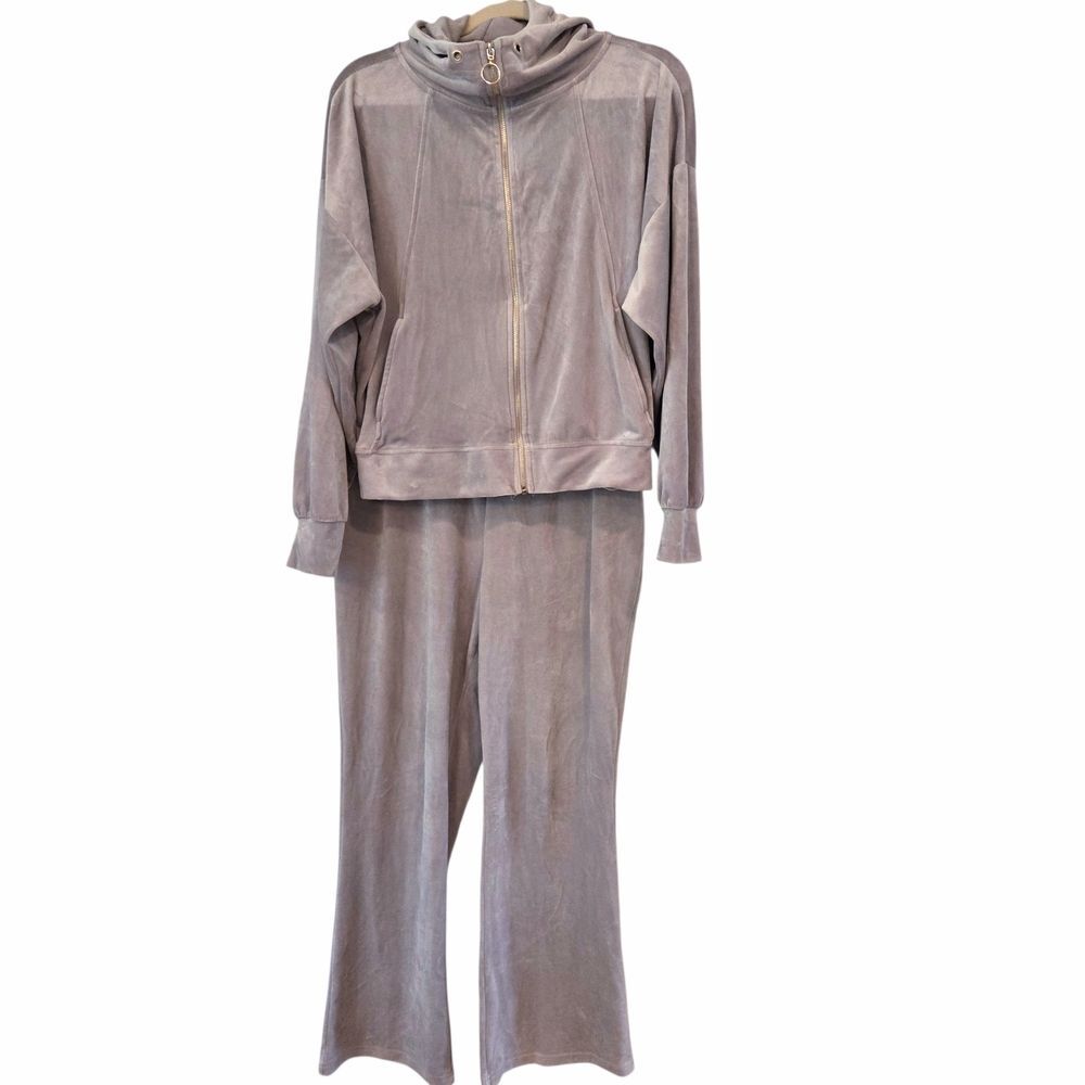Truth by Republic Lavender Velour Track Leisure Suit Women's Atleisure Luxe L